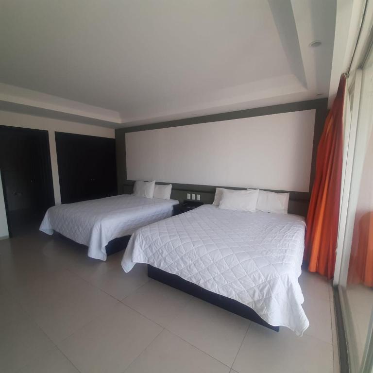 Hotel Borda Cuernavaca - Suite Cuádruple Estándar - 11