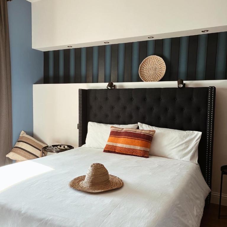 KeRo Luxury Rooms - Deluxe Double Room with Balcony - 2