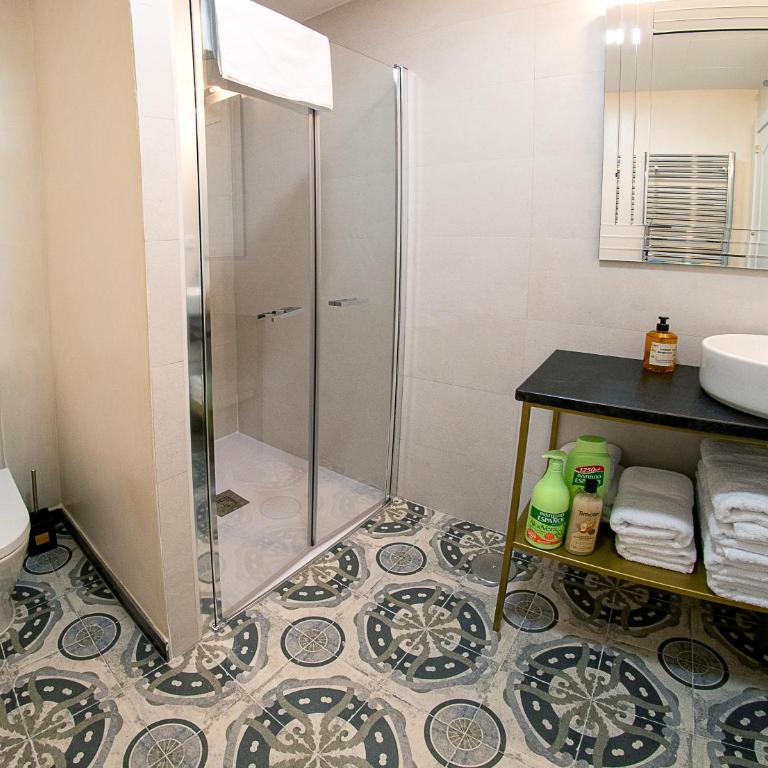 Cervantes 5 Collection Delux - Toletum - Zocodover - Apartamento con balcón - 6