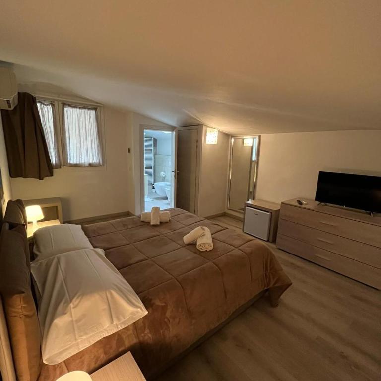 Nice Residence - Camera Matrimoniale con Bagno Privato - 5