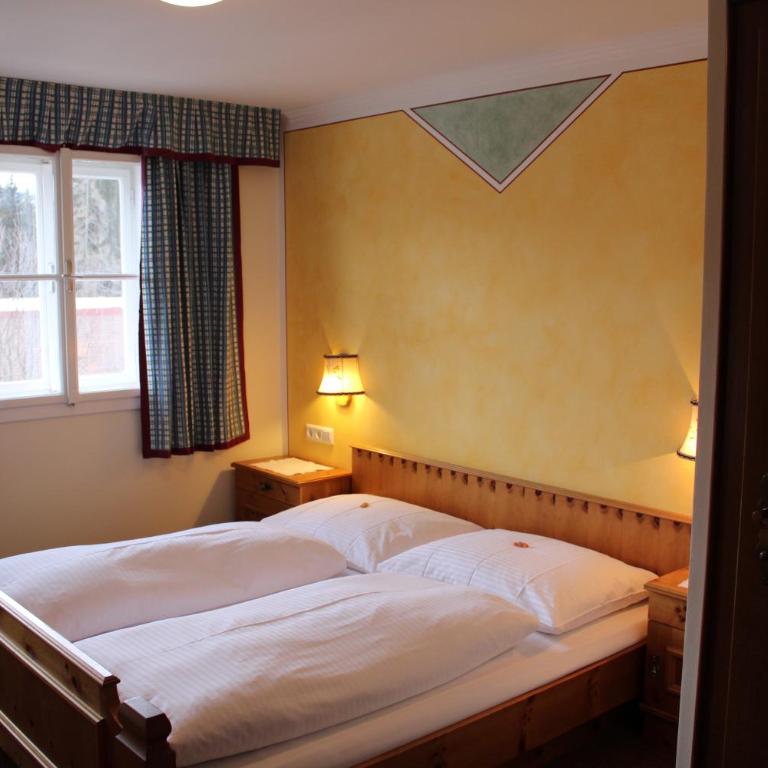Waldgasthof Passegger - Doppelzimmer mit eigenem Bad - 1