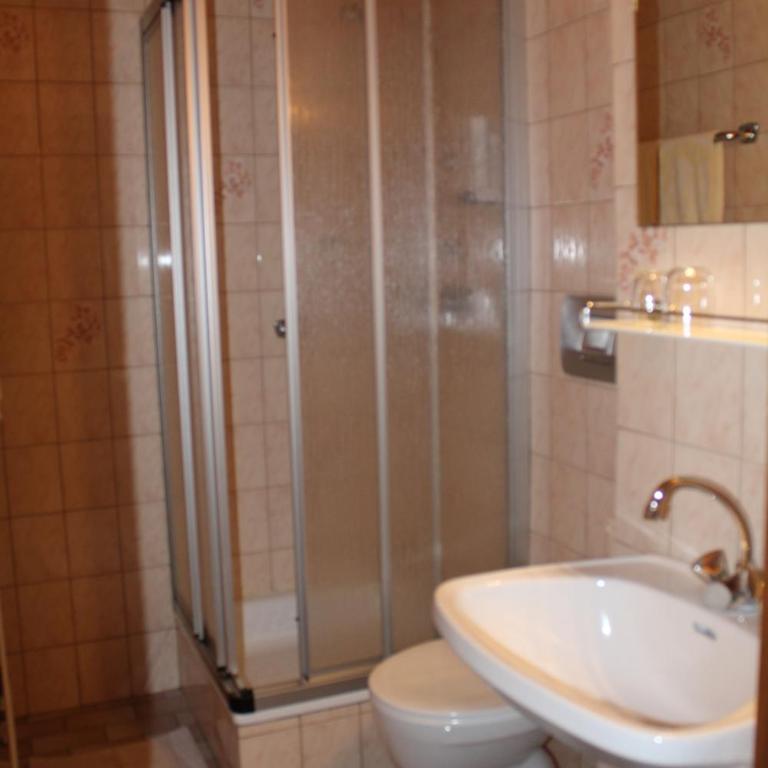Waldgasthof Passegger - Doppelzimmer mit eigenem Bad - 4