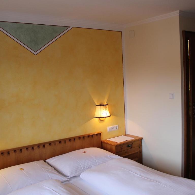 Waldgasthof Passegger - Doppelzimmer mit eigenem Bad - 5