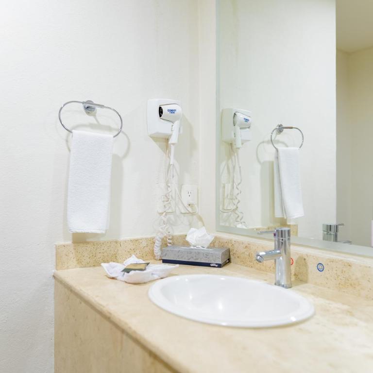 Mision Puebla Angelopolis - Habitación Estándar - 1 cama grande - 4