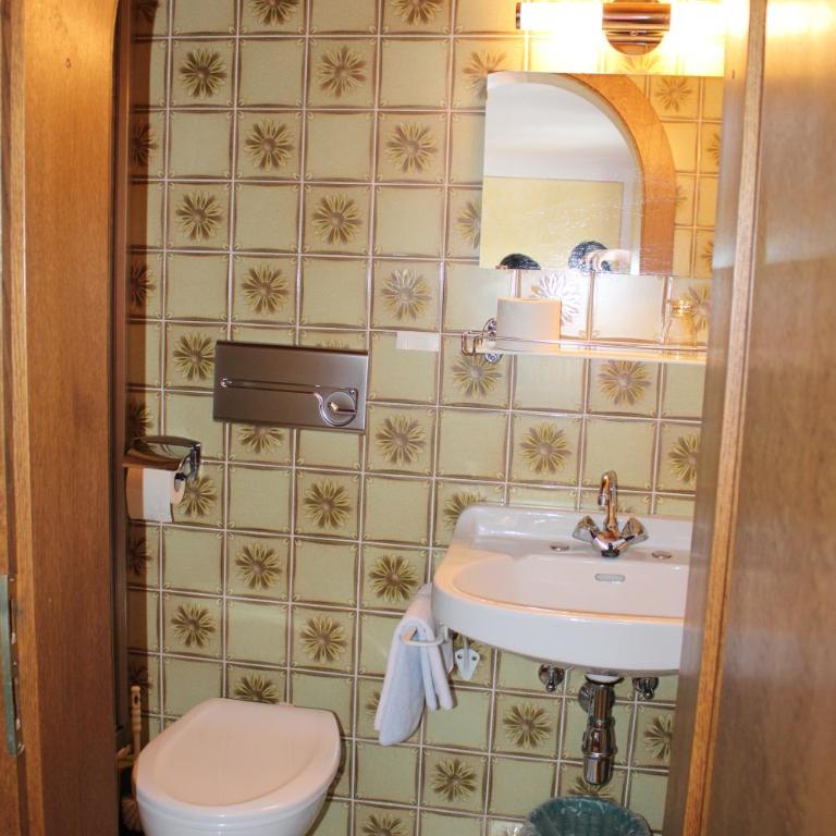 Waldgasthof Passegger - Doppelzimmer mit Zustellbett - 4