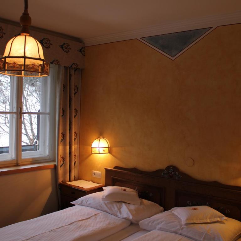 Waldgasthof Passegger - Doppelzimmer mit Balkon - 2