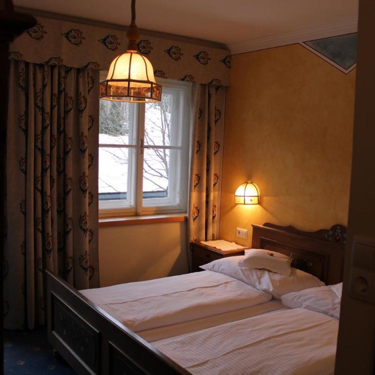 Waldgasthof Passegger - Doppelzimmer mit Balkon - 1