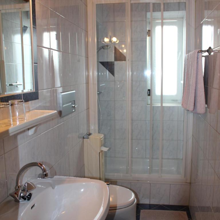 Waldgasthof Passegger - Deluxe Doppelzimmer mit Balkon - 3