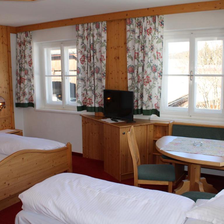 Waldgasthof Passegger - Deluxe Doppelzimmer mit Balkon - 8