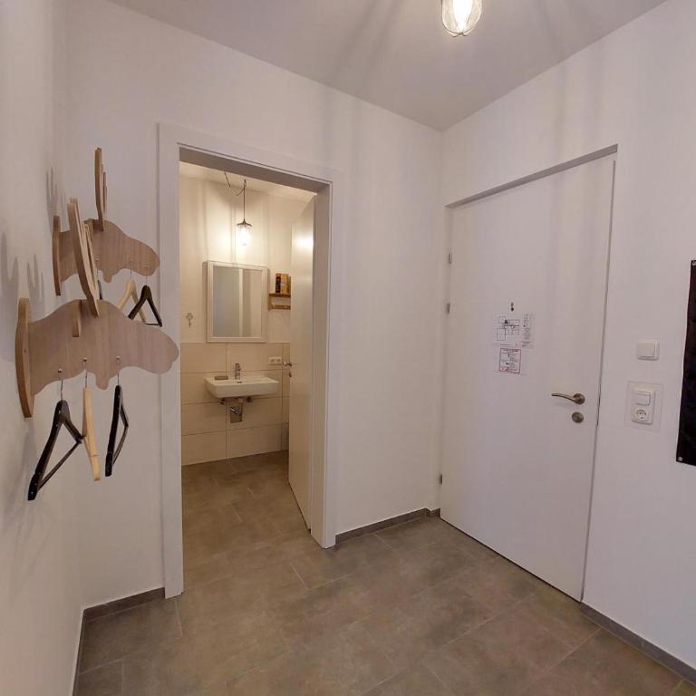 Boutique-Apartments Familie Jarosch Fieberbrunn "Freier Eintritt in das örtliche Hallenbad inklusive Saunalandschaft oder zum Badesee" - Apartment with Shower - 16