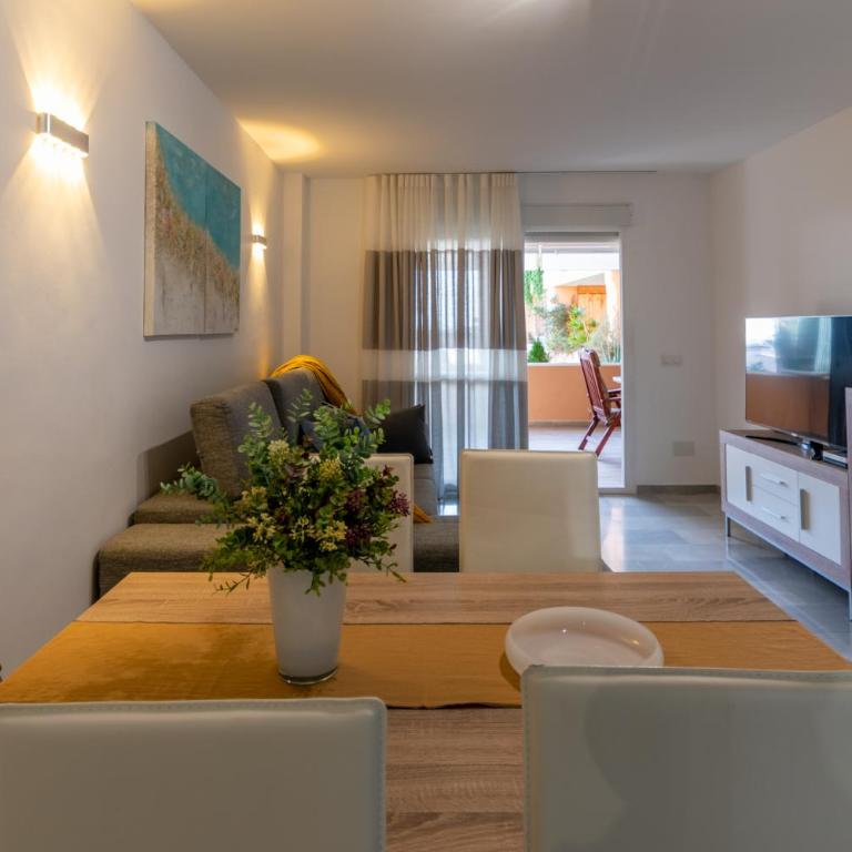 Beachside Paradise: Stylish 3BR apt near the beach - Apartamento de 3 dormitorios - 11