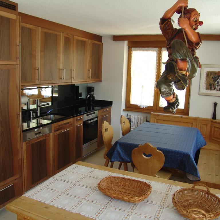 Strahlhorn - Apartment mit Blick auf die Berge - 12