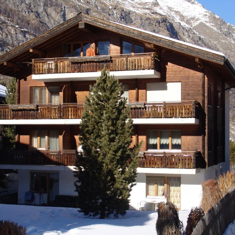 Strahlhorn - Apartment mit Blick auf die Berge - 1
