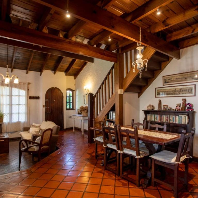Chalet en Barrio Parque - Casa de 3 dormitorios - 12