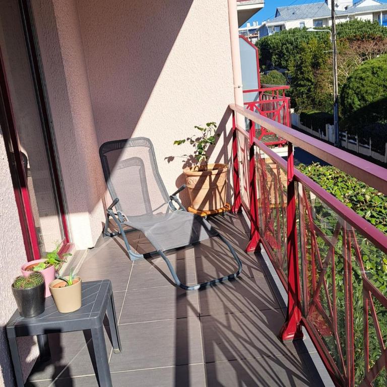 Arcachon - Ville d'Automne: Agréable T3 pour 4 avec Balcon, Parking et Proche Plage - FR-1-420-30 - Apartment (4 Adults) - 2