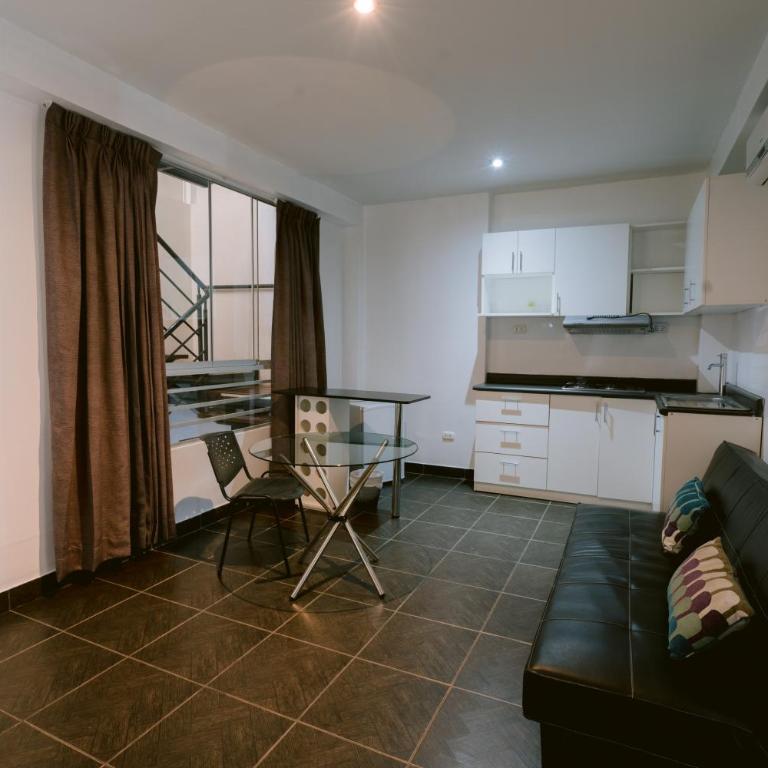 LM Hoteles - Suite - 4