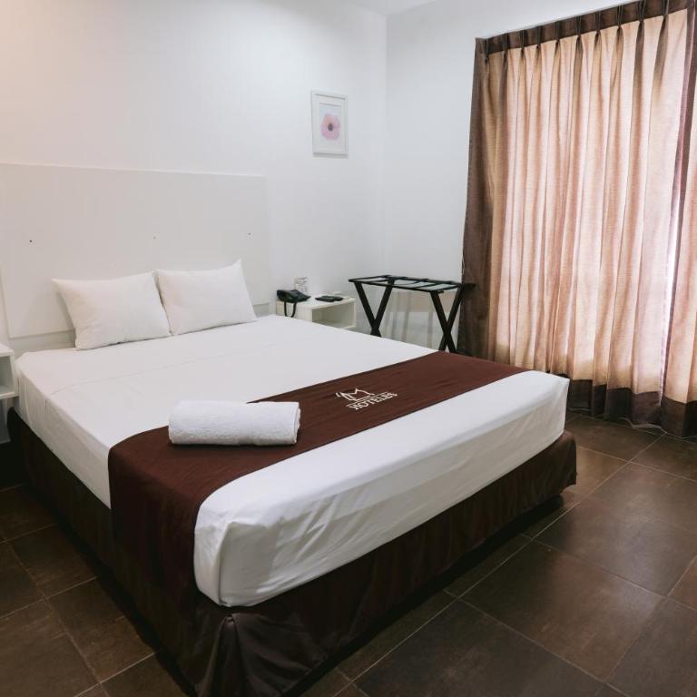 LM Hoteles - Standard Queen Room - 3