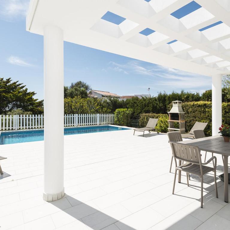 Villas Calan Bosch Feli by Escape Home - Villa - 2