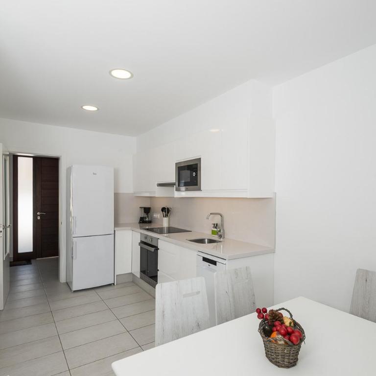 Villas Calan Bosch Feli by Escape Home - Villa - 6