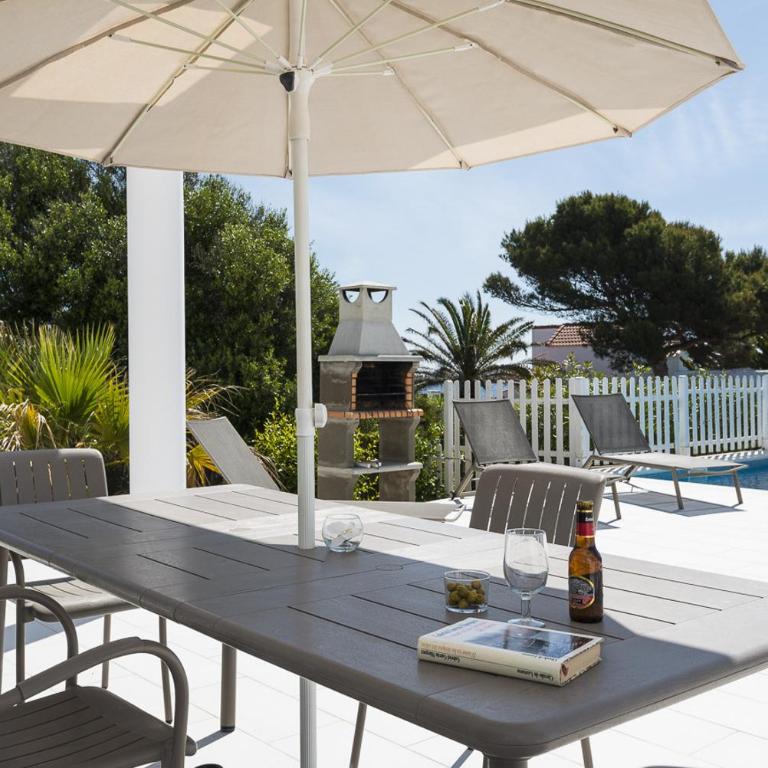 Villas Calan Bosch Tomi by Escape Home - Villa - 3