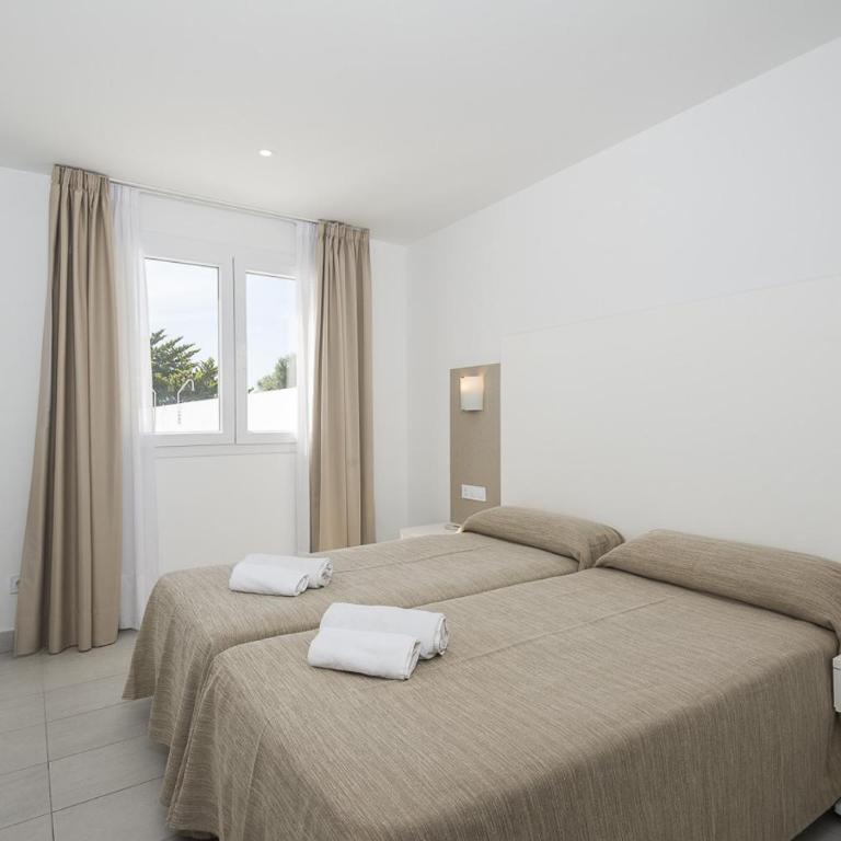 Villas Calan Bosch Tomi by Escape Home - Villa - 12