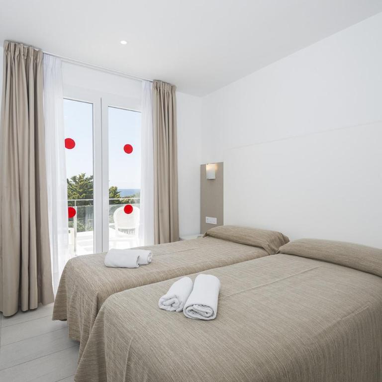 Villas Calan Bosch Tomi by Escape Home - Villa - 14