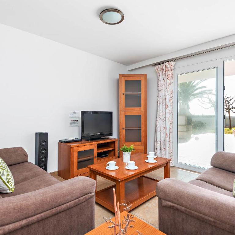 Villas Calan Bosch Olivia by Escape Home - Villa - 9