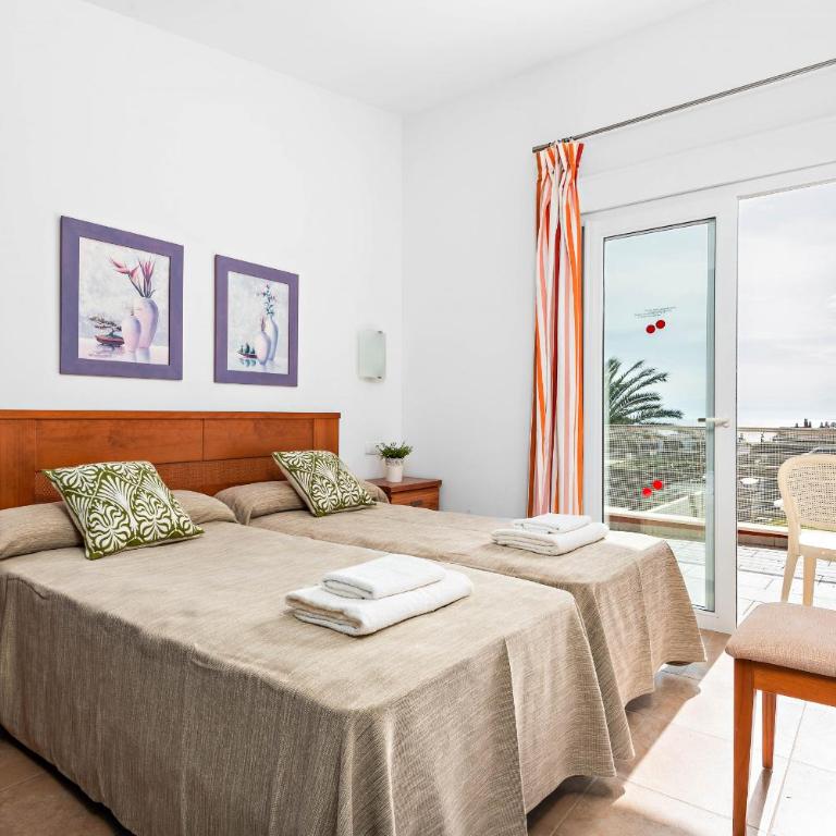 Villas Calan Bosch Olivia by Escape Home - Villa - 20