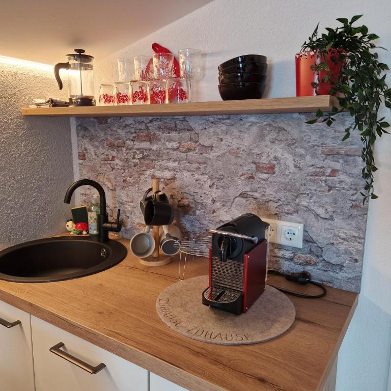 Dachstudios mit Schrägen & Charakter- Kalina & Lian - Apartment mit 1 Schlafzimmer - 8