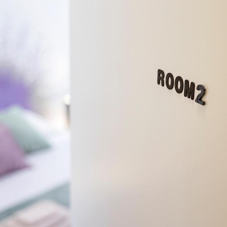 Loft Centro Storico Accesso Senza Scale "Carvajal Rooms " Due Passi dal Duomo, Netflix Incluso - Camera Quadrupla con Bagno Privato - 1