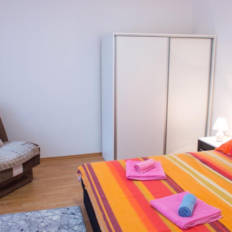 Cozy Corner near Old Town - One-Bedroom Apartment - 14