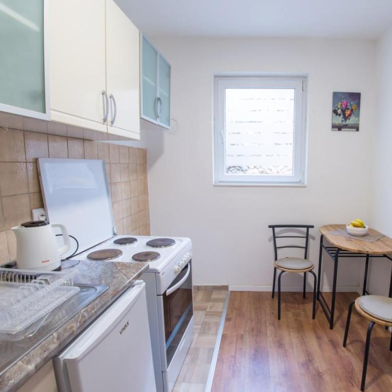 Cozy Corner near Old Town - One-Bedroom Apartment - 4