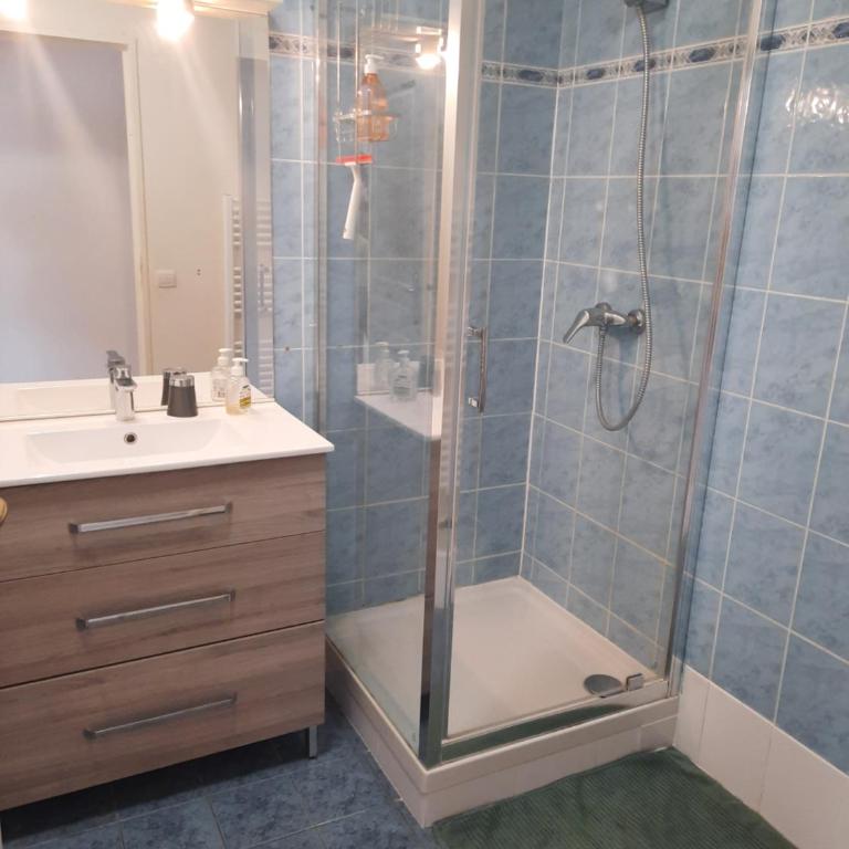 joli F2 46m2 menton centre, balcon,parking - Appartement 1 Chambre - 2