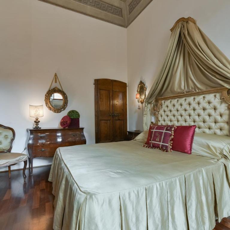 Residenze d'Epoca Palazzo Coli Bizzarrini - Deluxe One-Bedroom Apartment with City View - 10