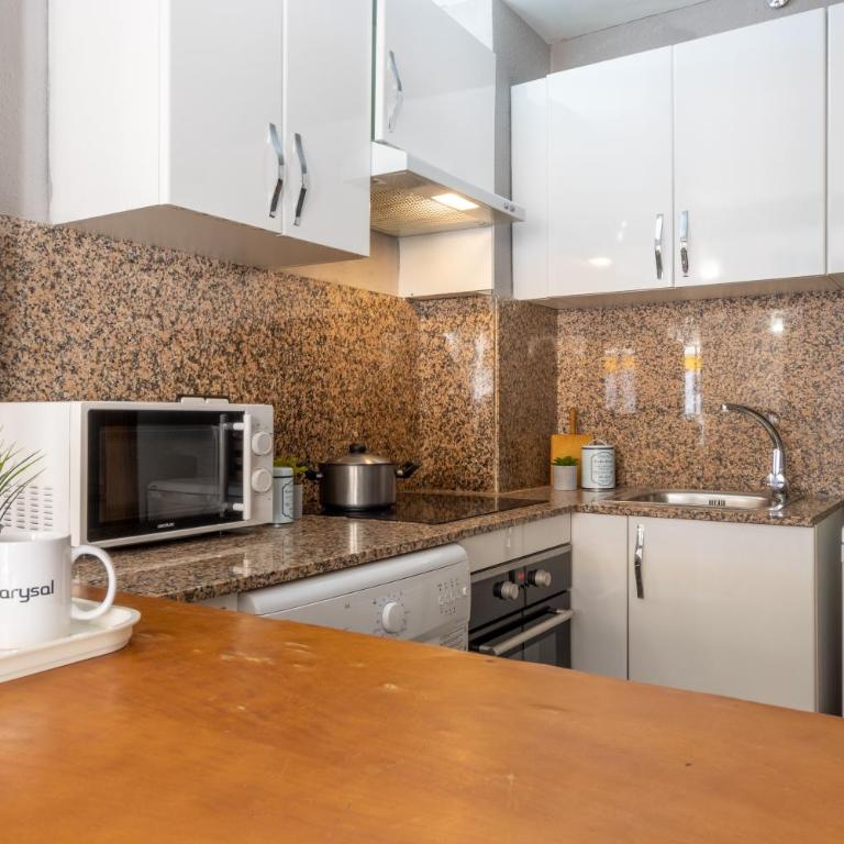 NOVELTY RENOVADO - One-Bedroom Apartment - 15