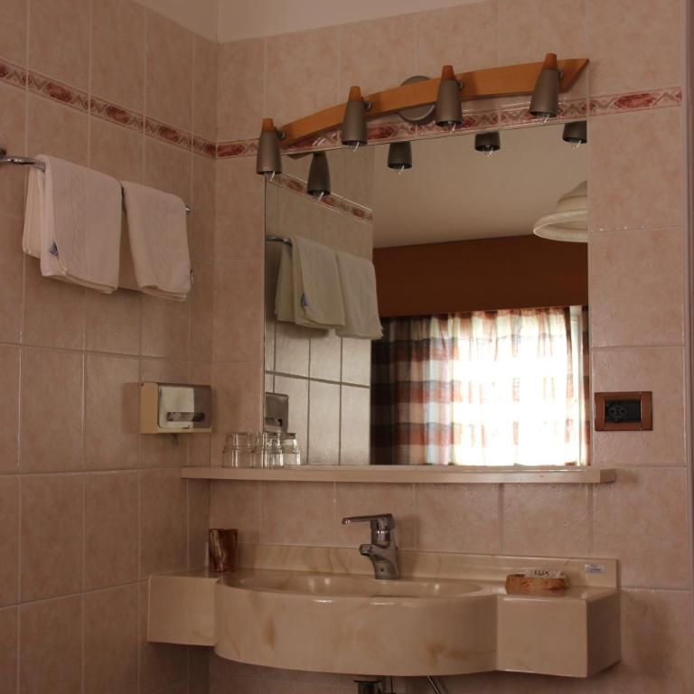 Hotel Villa Emilia - Camera Matrimoniale - 2