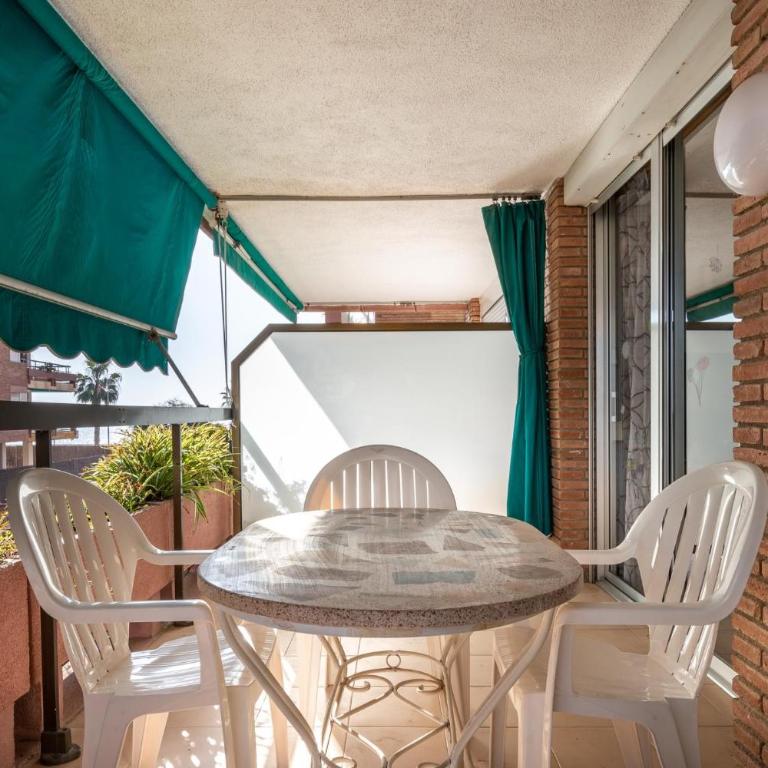 AT046 Els Pins, 1ra línea de la playa, piscina, airco, aparcamiento - Apartamento de 2 dormitorios - 35