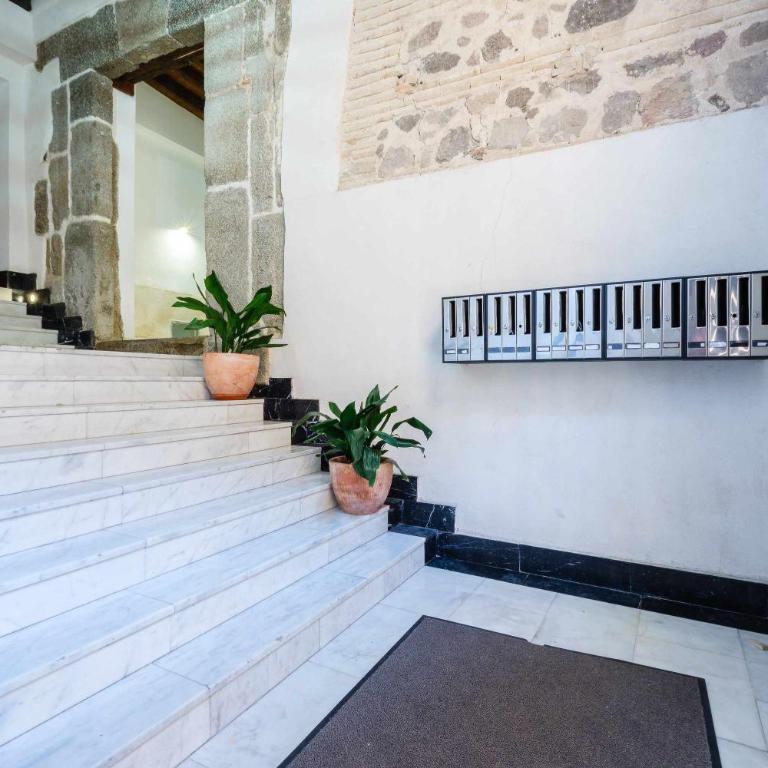 Apartamento con patio junto a la Catedral by Toledo AP - Apartamento - 32