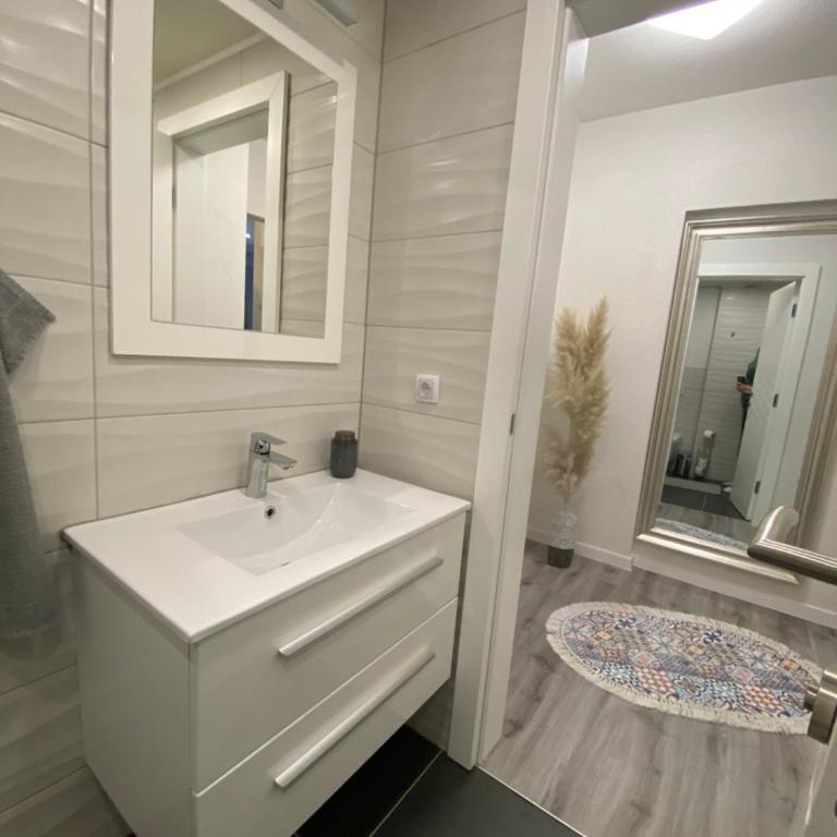 New World - Two-Bedroom Apartment - 12