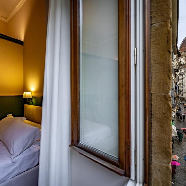 B&B Cerretani Palace - Camera Matrimoniale/Doppia con Letti Singoli con Vista Città - 6