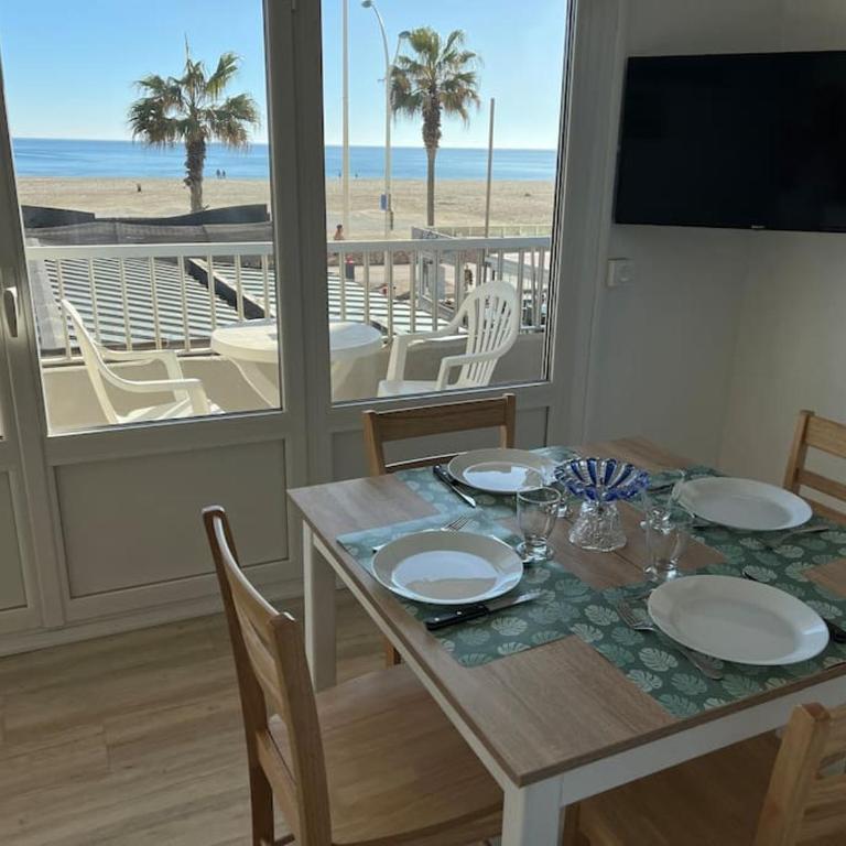 Le CARROUSEL - Apt VUE MER - Plage à 10 M - CLIM - WIFI - Appartamento con 1 Camera da Letto - 5