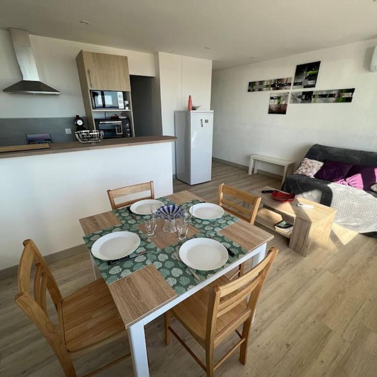 Le CARROUSEL - Apt VUE MER - Plage à 10 M - CLIM - WIFI - Appartamento con 1 Camera da Letto - 3