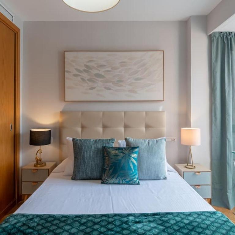 Vivienda con zona de trabajo, piscina y parking - One-Bedroom Apartment - 16