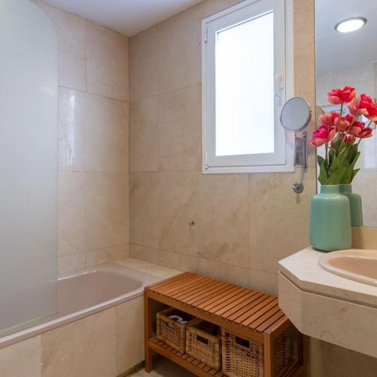 Vivienda con zona de trabajo, piscina y parking - One-Bedroom Apartment - 21