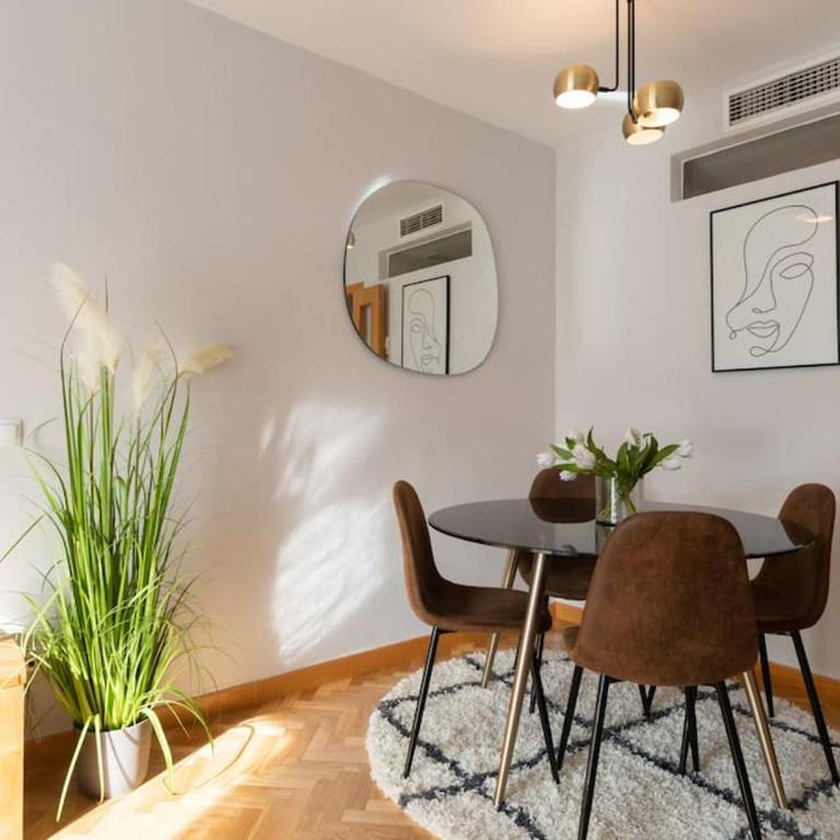 Vivienda con zona de trabajo, piscina y parking - One-Bedroom Apartment - 5