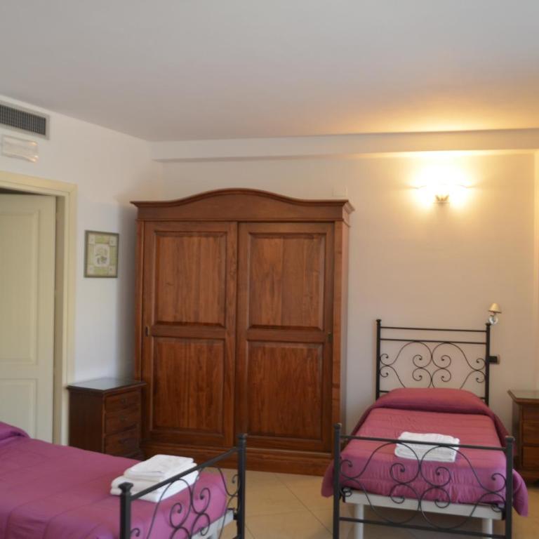 Casa per ferie religiosa Figlie di Nazareth - Camera Quadrupla con Bagno Privato - 8