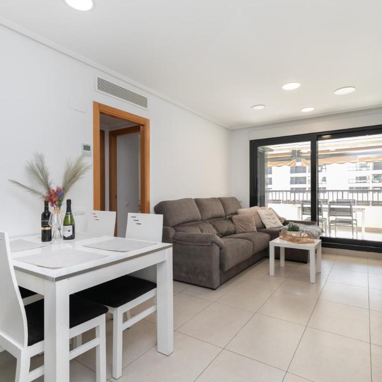 Veramar Beach Apartment - Two-Bedroom Apartment - 22