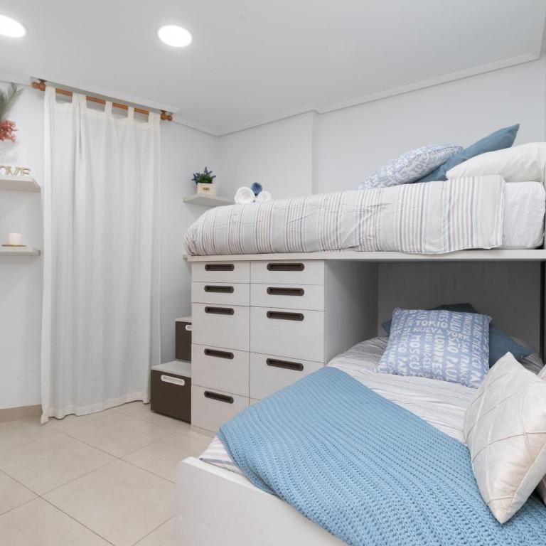 Veramar Beach Apartment - Two-Bedroom Apartment - 13