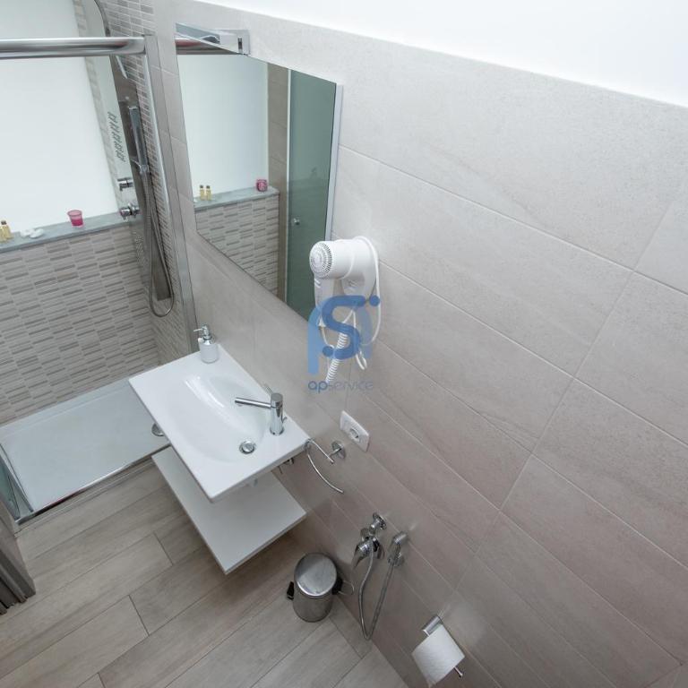 B&B Panorama - Self Check in - Camera King con Balcone - 10