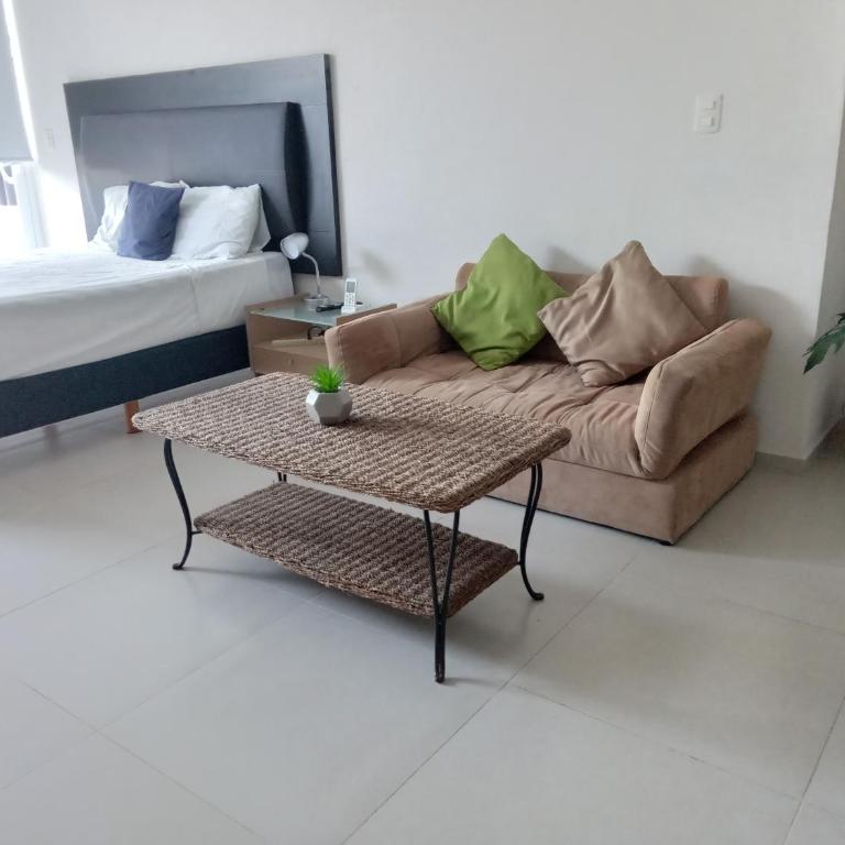 Relaxing beachfront loft - King Suite with Balcony - 10
